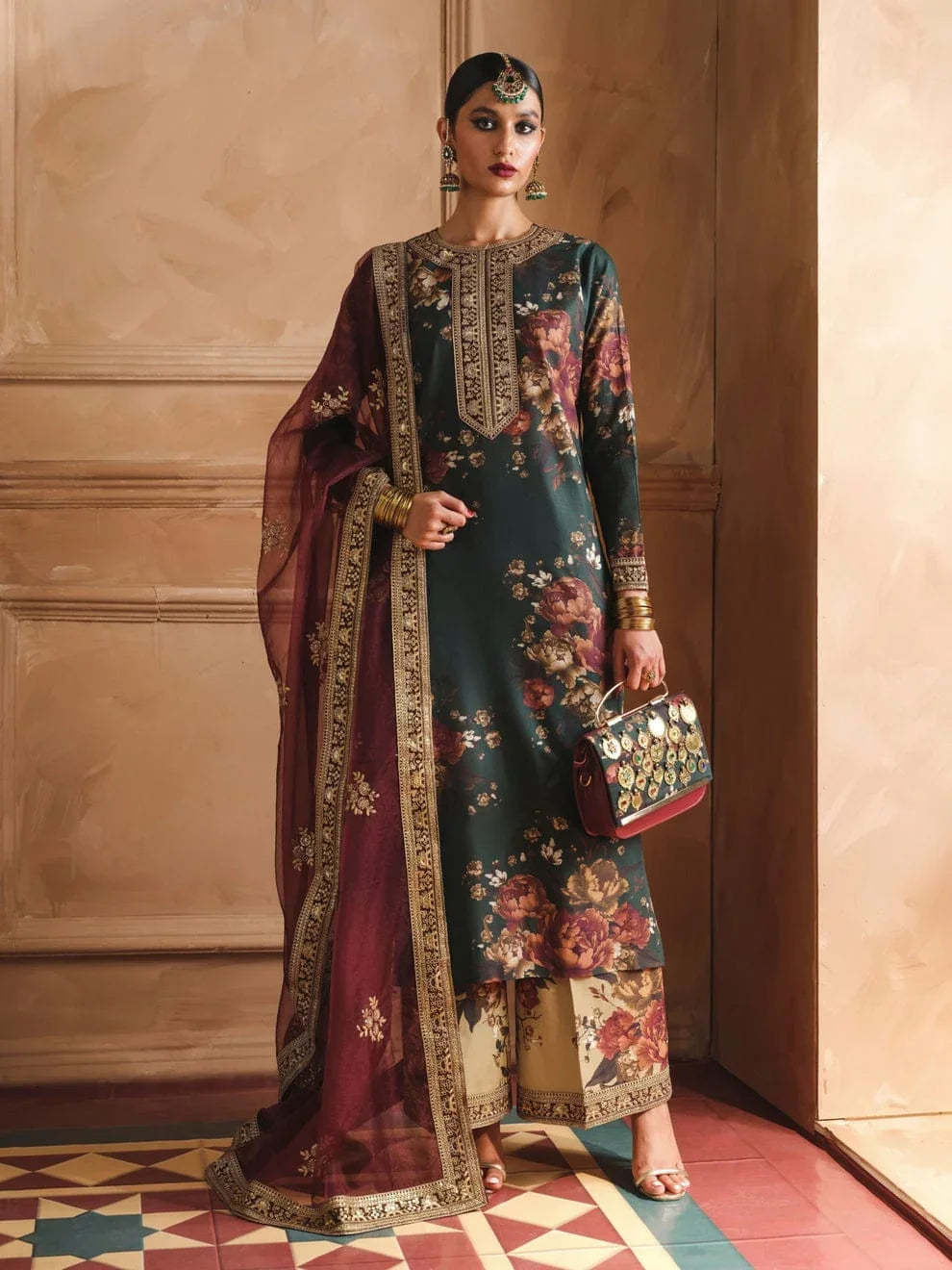 Iznik Printed Embroidered Lawn 3PC Unstitched Memon Clothes